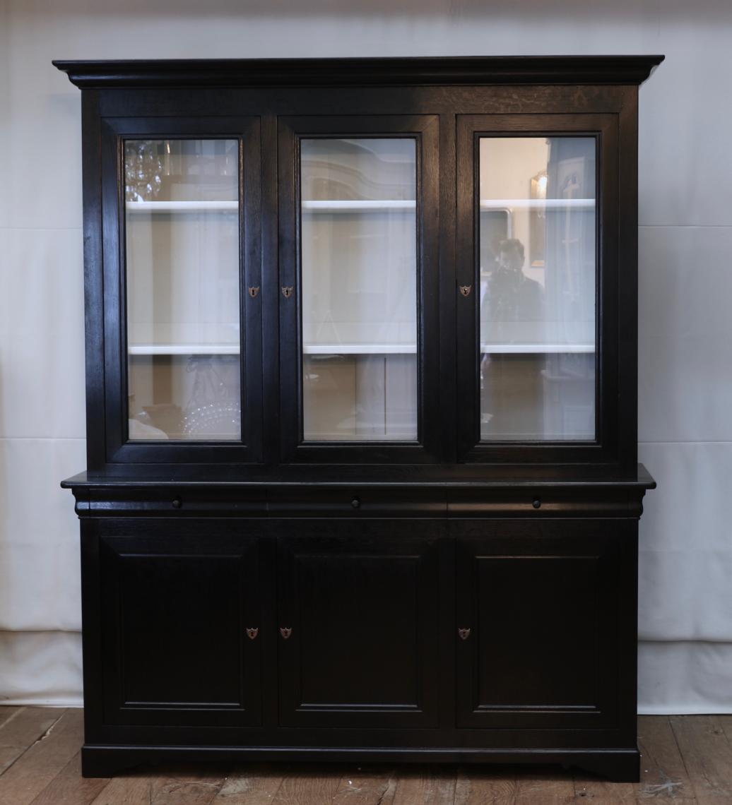 105-62 - Black Louis Philippe Bookcase